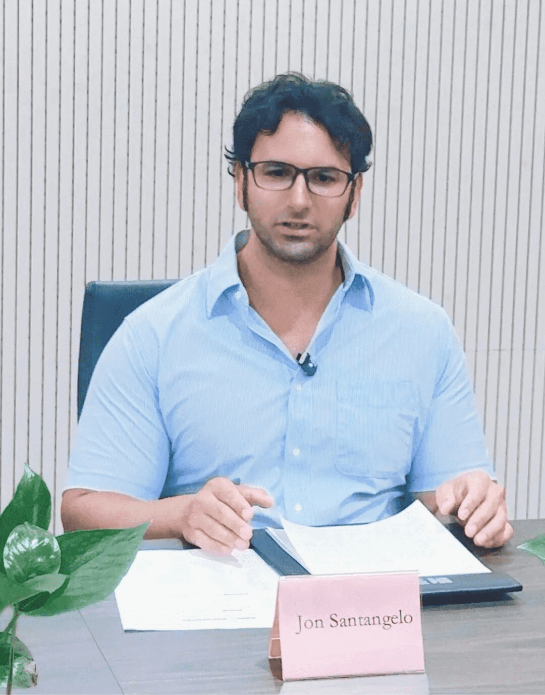 英国图灵AI考试局中国区首席代表Jon Santangelo